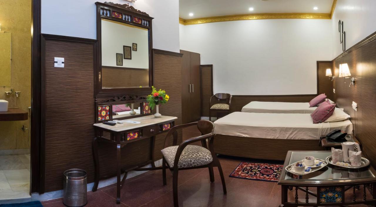 Hotel Harmony 카주라호 외부 사진