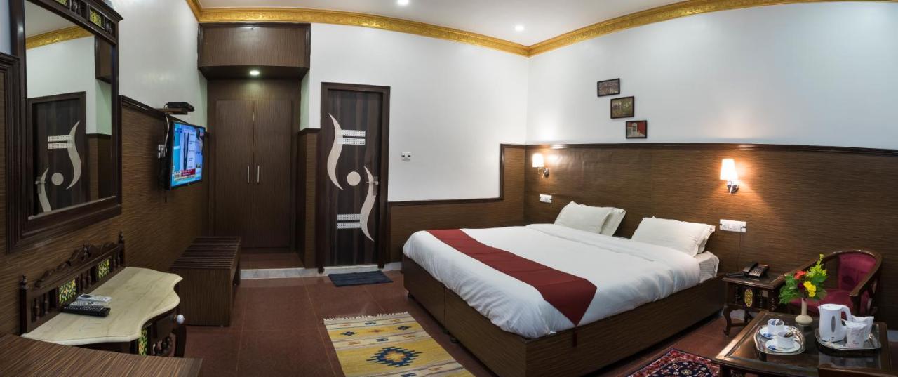 Hotel Harmony 카주라호 외부 사진